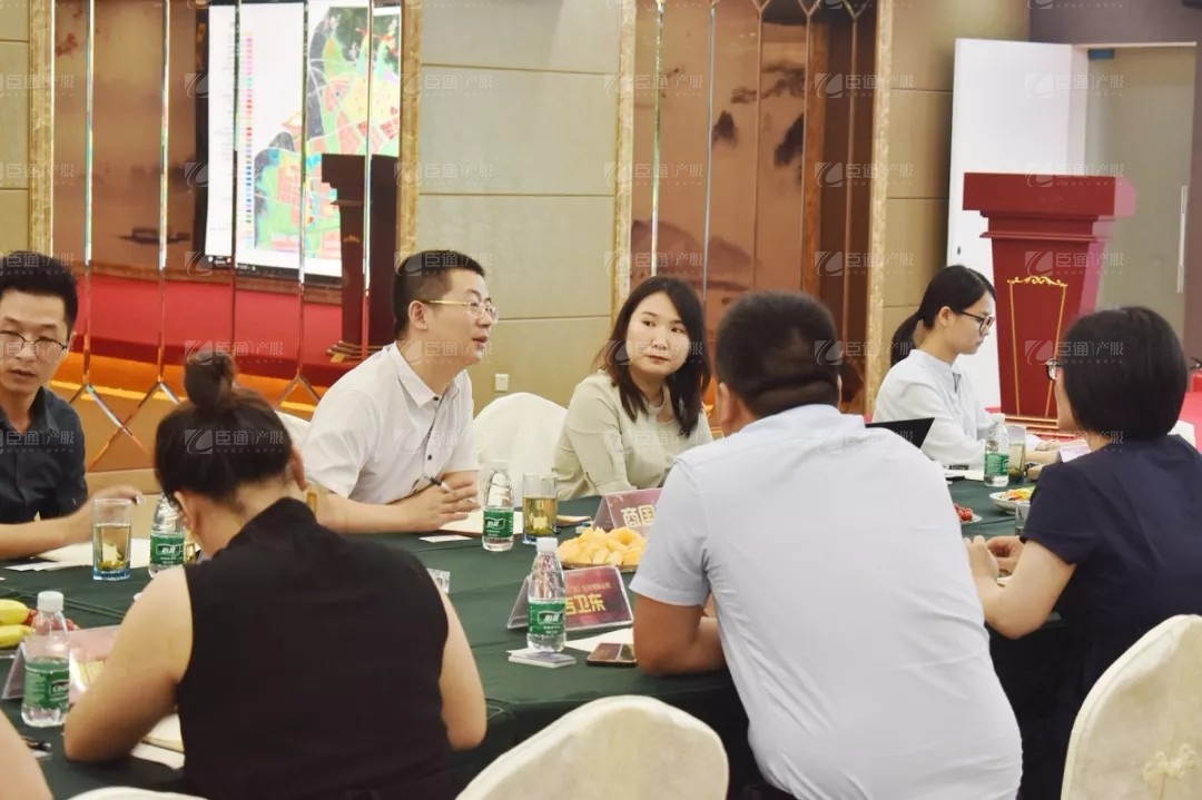 民商華南考察團(tuán)蒞臨臣通參觀交流 民商華南考察團(tuán)蒞臨臣通參觀交流