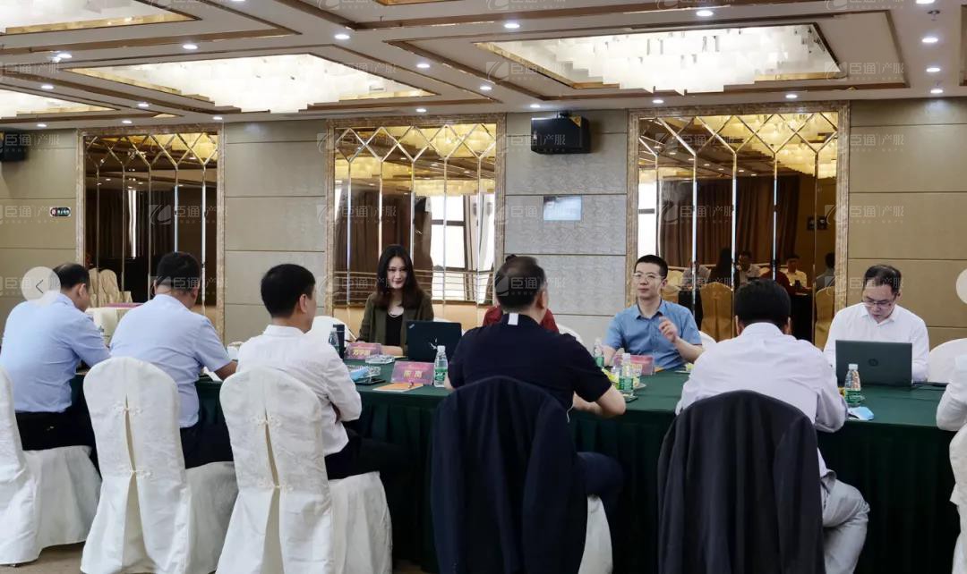 臣通顧問 臣通顧問